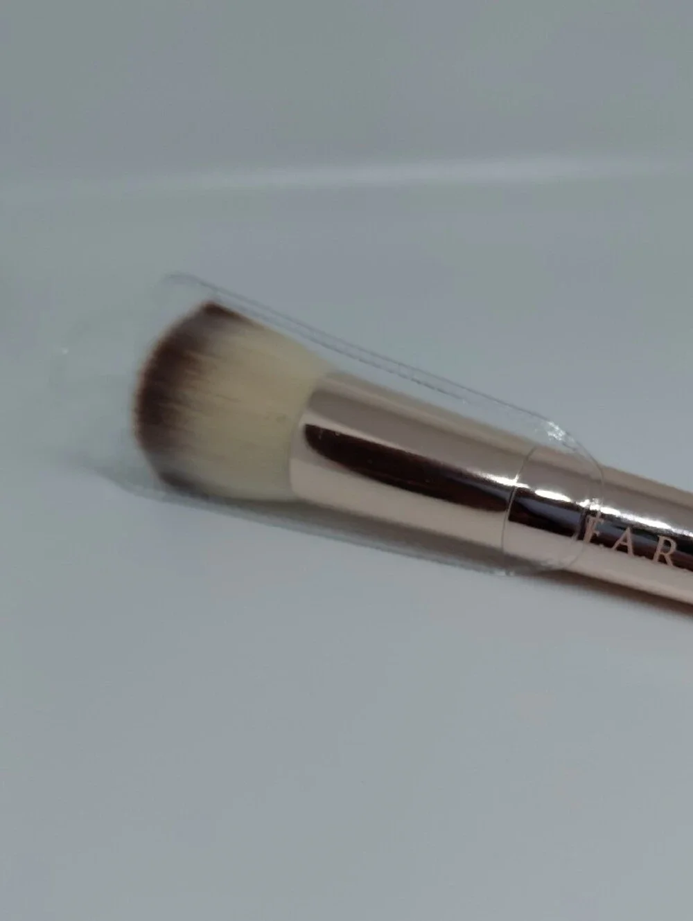 FARAH Flat Foundation Brush 615F